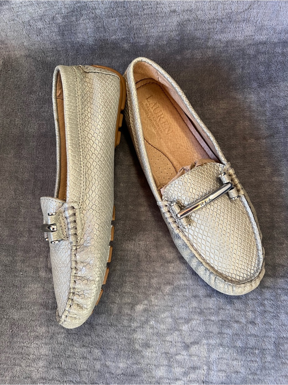 Lauren Ralph Lauren Caliana Embossed Loafers Sz 6 B Leather Silver Soft Classic